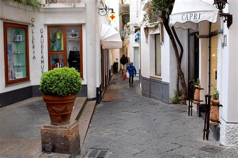 goyard capri italy|capri italy shopping street.